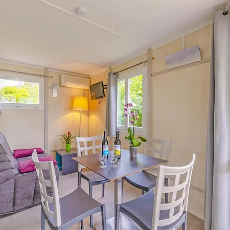 Riverside For 4-guests *